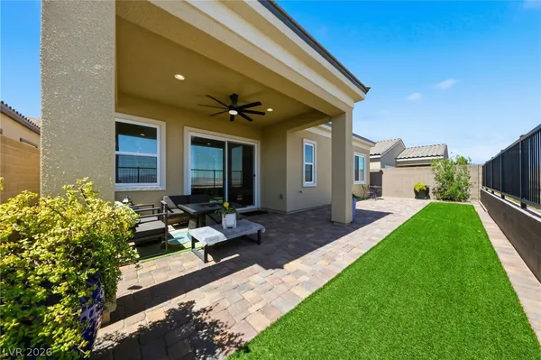 $678,000 | 176 Cabo Cruces Drive, Henderson, NV 89011