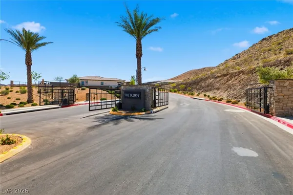 $678,000 | 176 Cabo Cruces Drive, Henderson, NV 89011