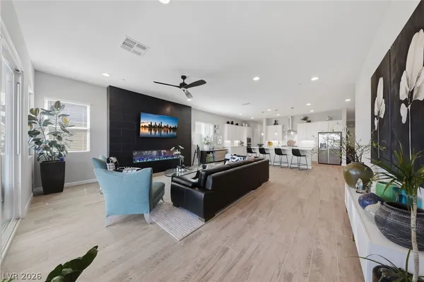 $678,000 | 176 Cabo Cruces Drive, Henderson, NV 89011