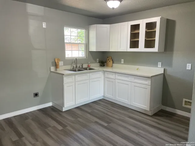 $179,000 | 203 West 4th Street, Sinton, TX 78387