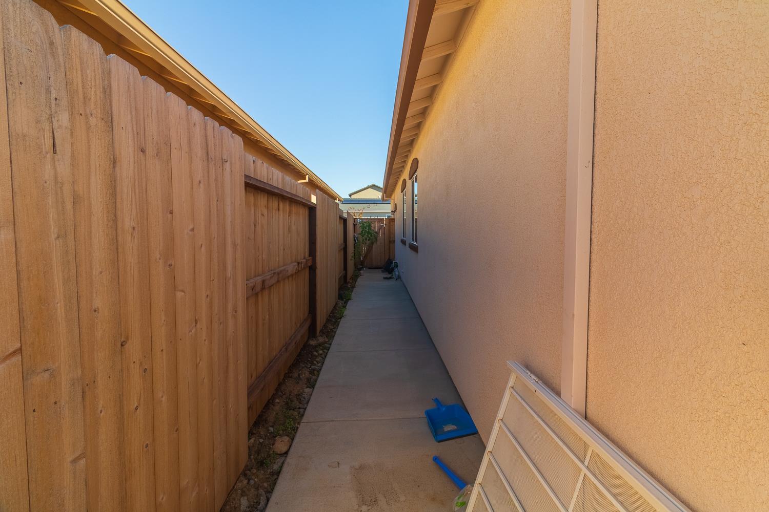 12868 Spotted Wren Circle Rancho Cordova, CA 95742 - Photo 26 of 46 a view of a balcony