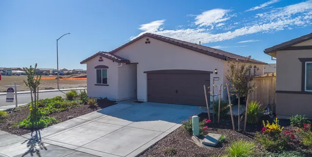 $529,900 | 12868 Spotted Wren Circle, Rancho Cordova, CA 95742