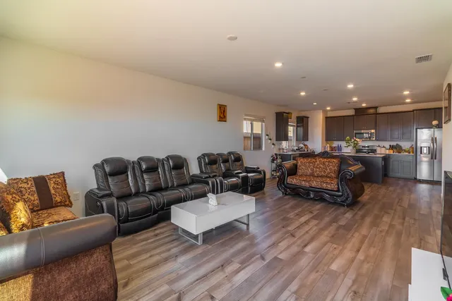 $529,900 | 12868 Spotted Wren Circle, Rancho Cordova, CA 95742