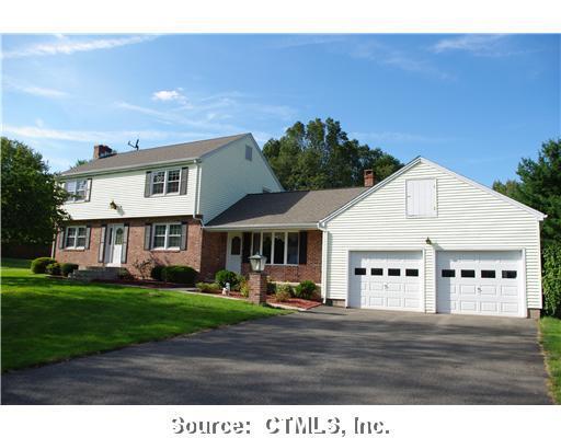 25 Canterbury Road Berlin, CT 06037 - Photo 1 of 1 Exterior Front.