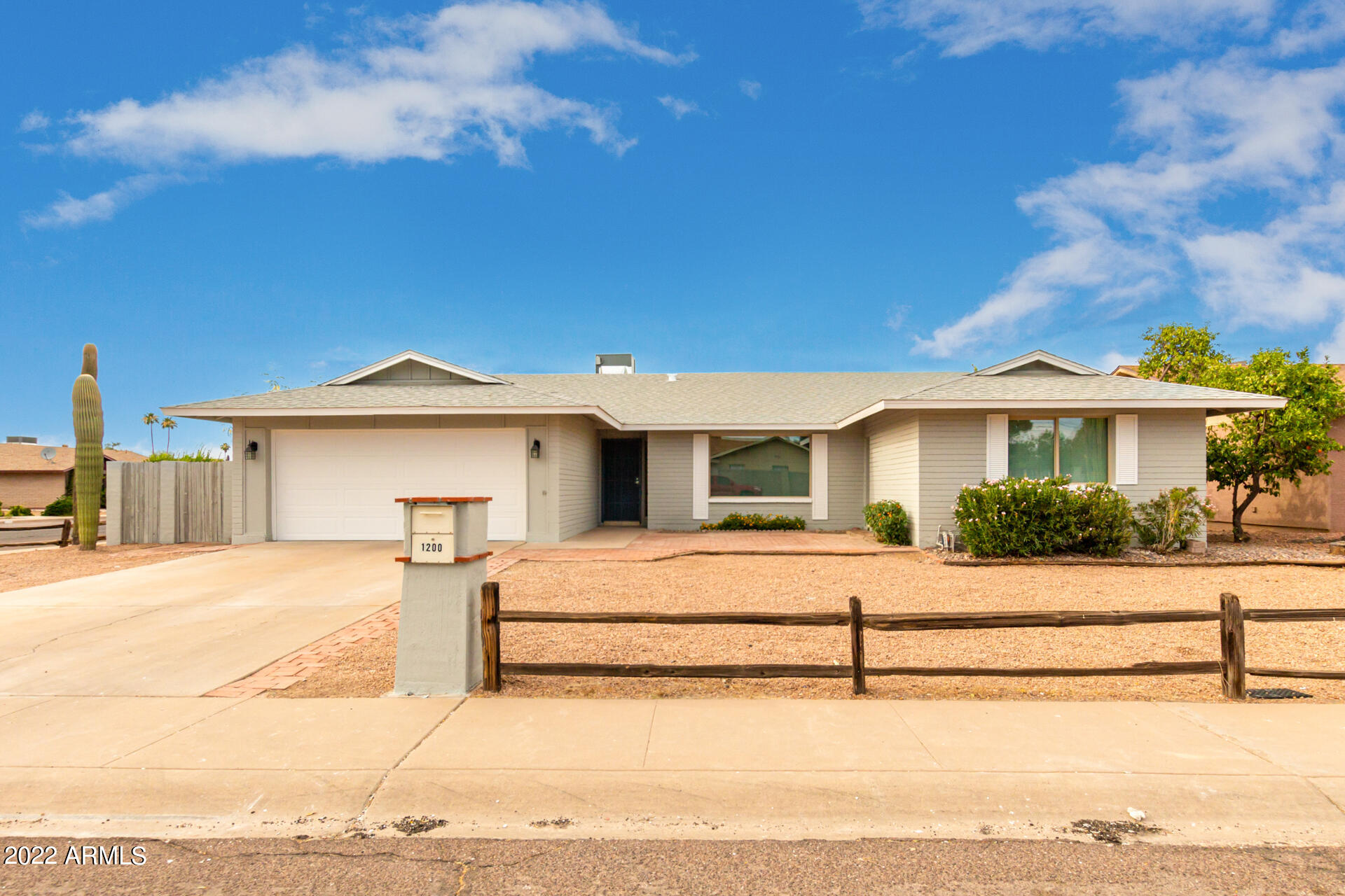 1200 East Redfield Road Tempe, AZ 85283 - Photo 2 of 32 02 - Redfield