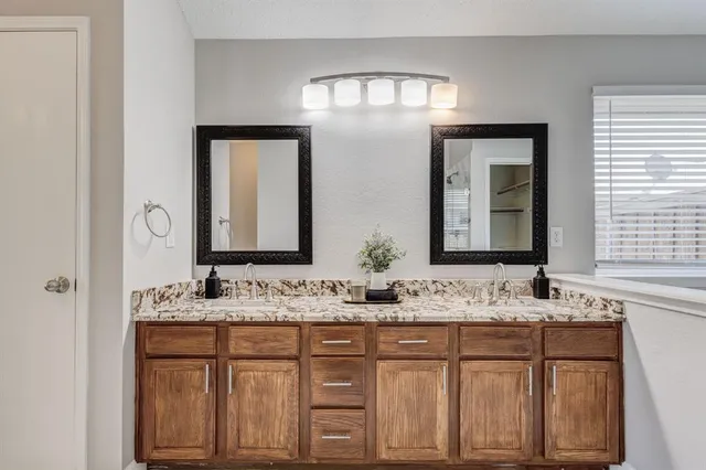 $469,900 | 7218 Compass Point Drive, Rowlett, TX 75089