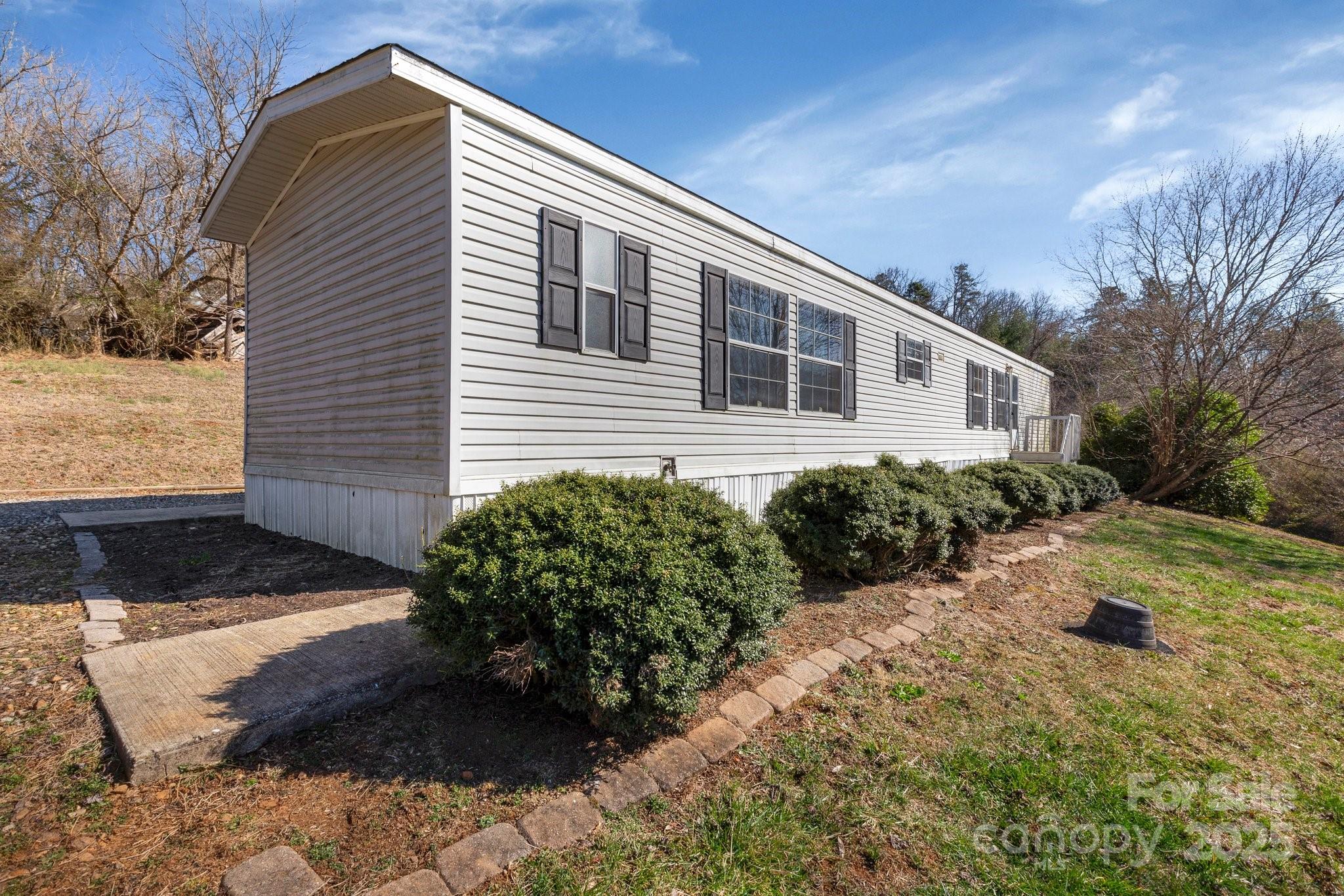 128 Cody Embler Road Alexander, NC 28701 - Photo 12 of 39 Gallery Image 12