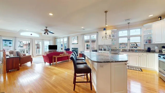 $1,375,000 | 103 24th Street South, Brigantine, NJ 08203