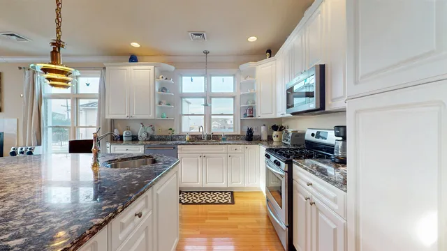 $1,375,000 | 103 24th Street South, Brigantine, NJ 08203