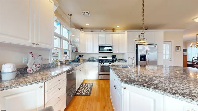 $1,375,000 | 103 24th Street South, Brigantine, NJ 08203