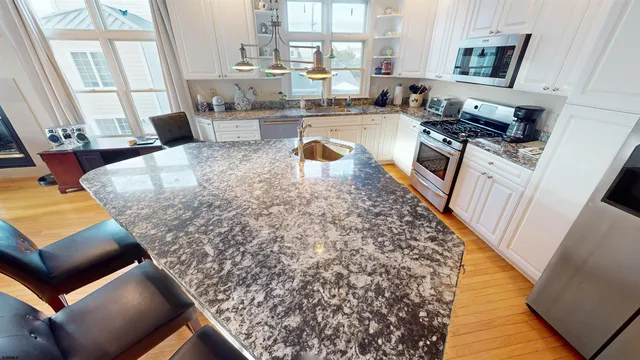 $1,375,000 | 103 24th Street South, Brigantine, NJ 08203