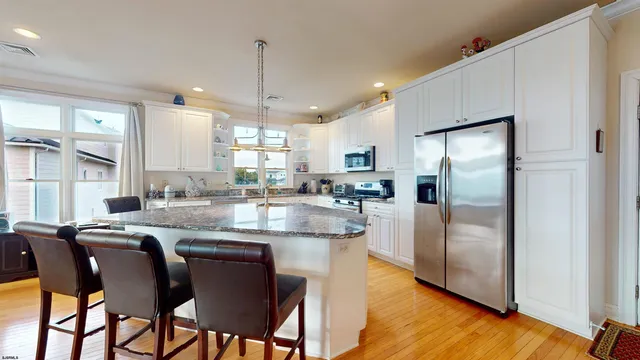$1,375,000 | 103 24th Street South, Brigantine, NJ 08203