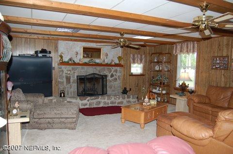 13404 Boney Road Jacksonville, FL 32226 - Photo 9 of 17 Family Room