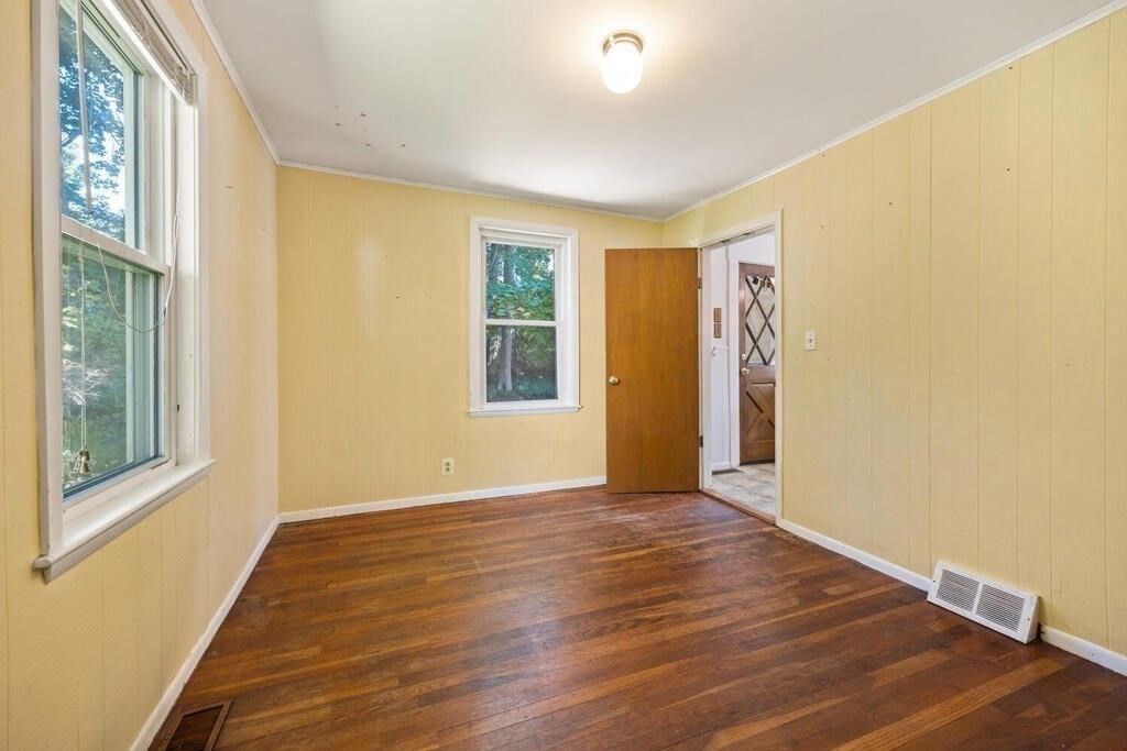 8 Parmenter Avenue Maynard, MA 01754 - Photo 11 of 21 Gallery Image 11