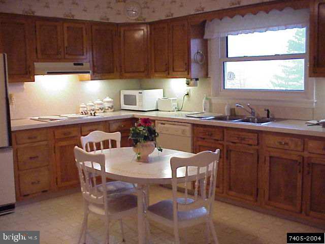 2051 Palomino Road Dover, PA 17315 - Photo 3 of 7 Gallery Image 3