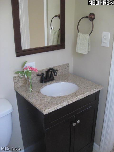 21443 Eaton Road Cleveland, OH 44126 - Photo 12 of 19 Full bathroom pictured is the vanity.