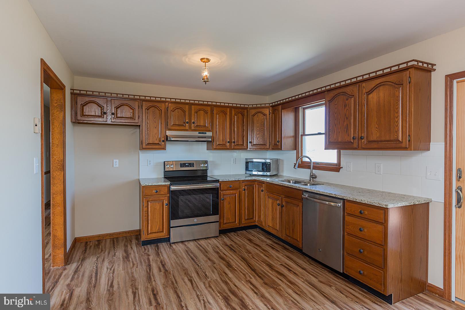 1816 Newport Road Manheim, PA 17545 - Photo 35 of 82