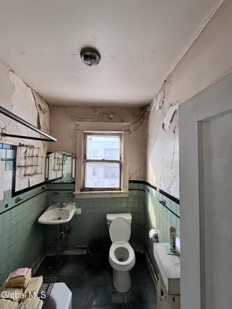 $310,000 | 177 North Allen Street, Albany, NY 12206
