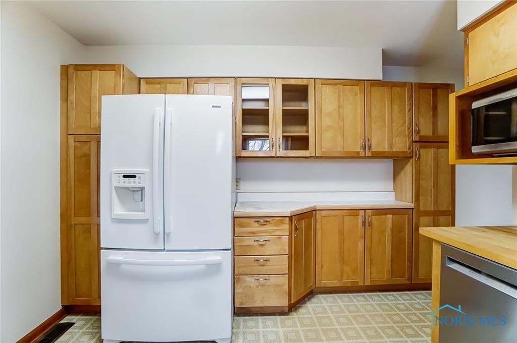 126 Mohican Road Findlay, OH 45840 - Photo 14 of 28 Gallery Image 14