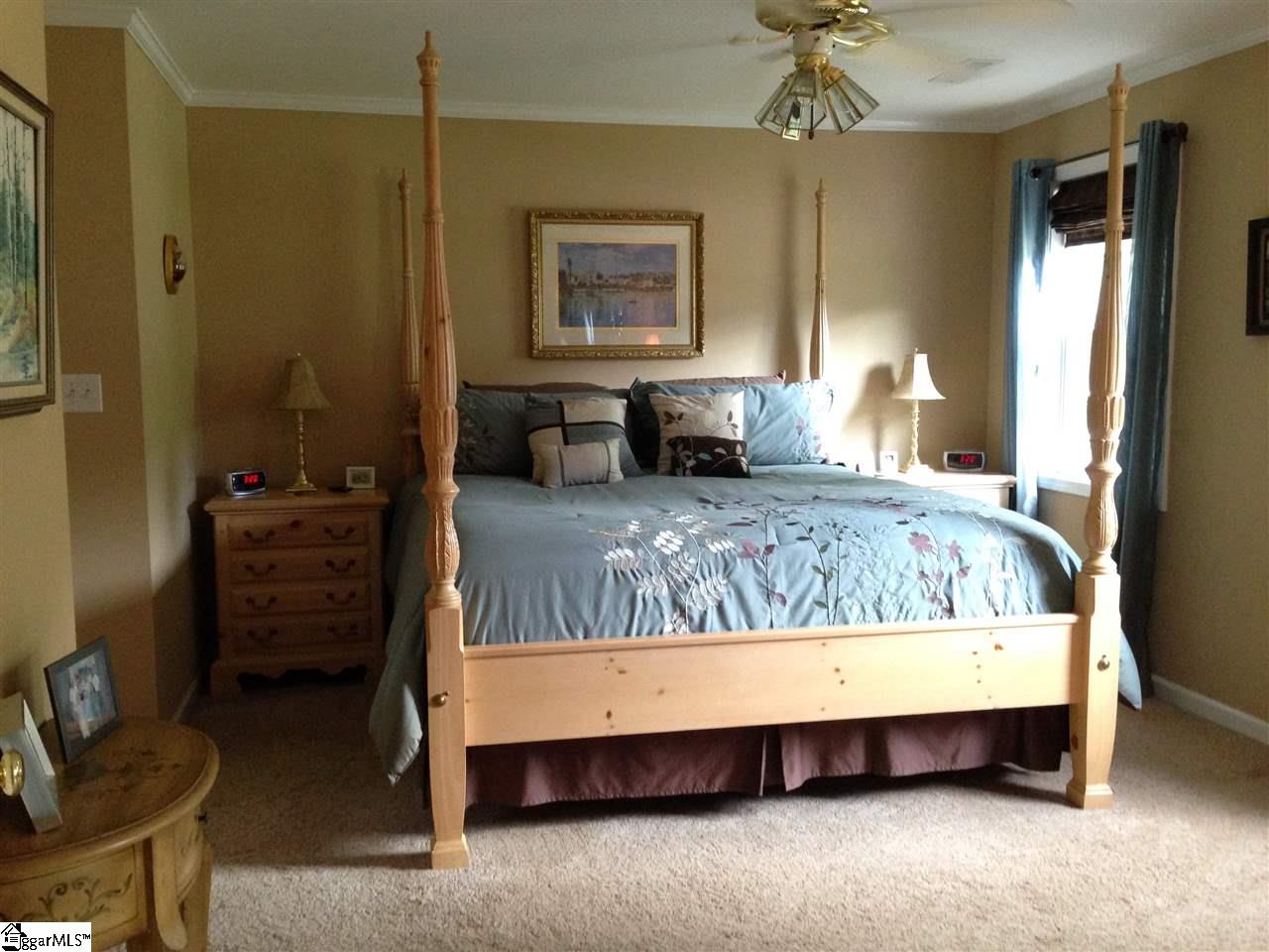 405 Foxhound Road Simpsonville, SC 29680 - Photo 14 of 19 Gallery Image 14