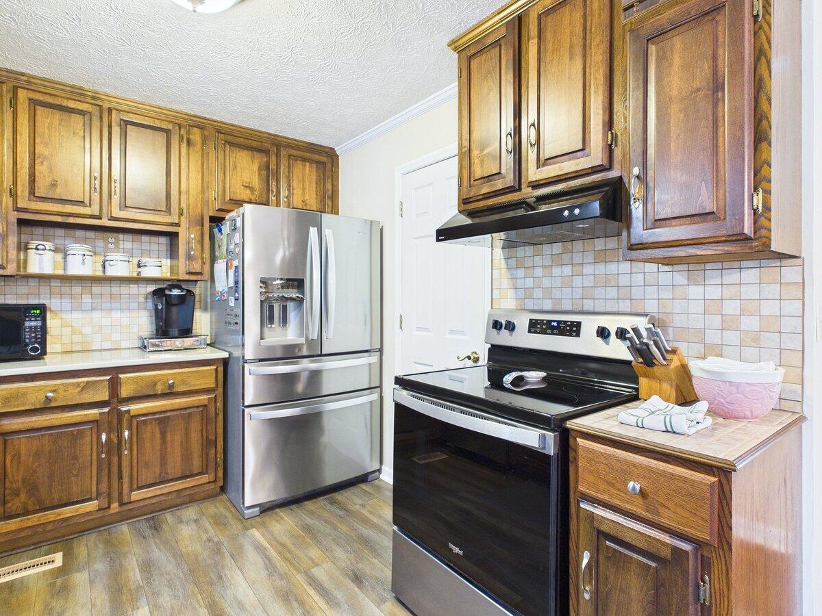 128 County Road 101 Riceville, TN 37370 - Photo 15 of 63 128 CR 101 (4)
