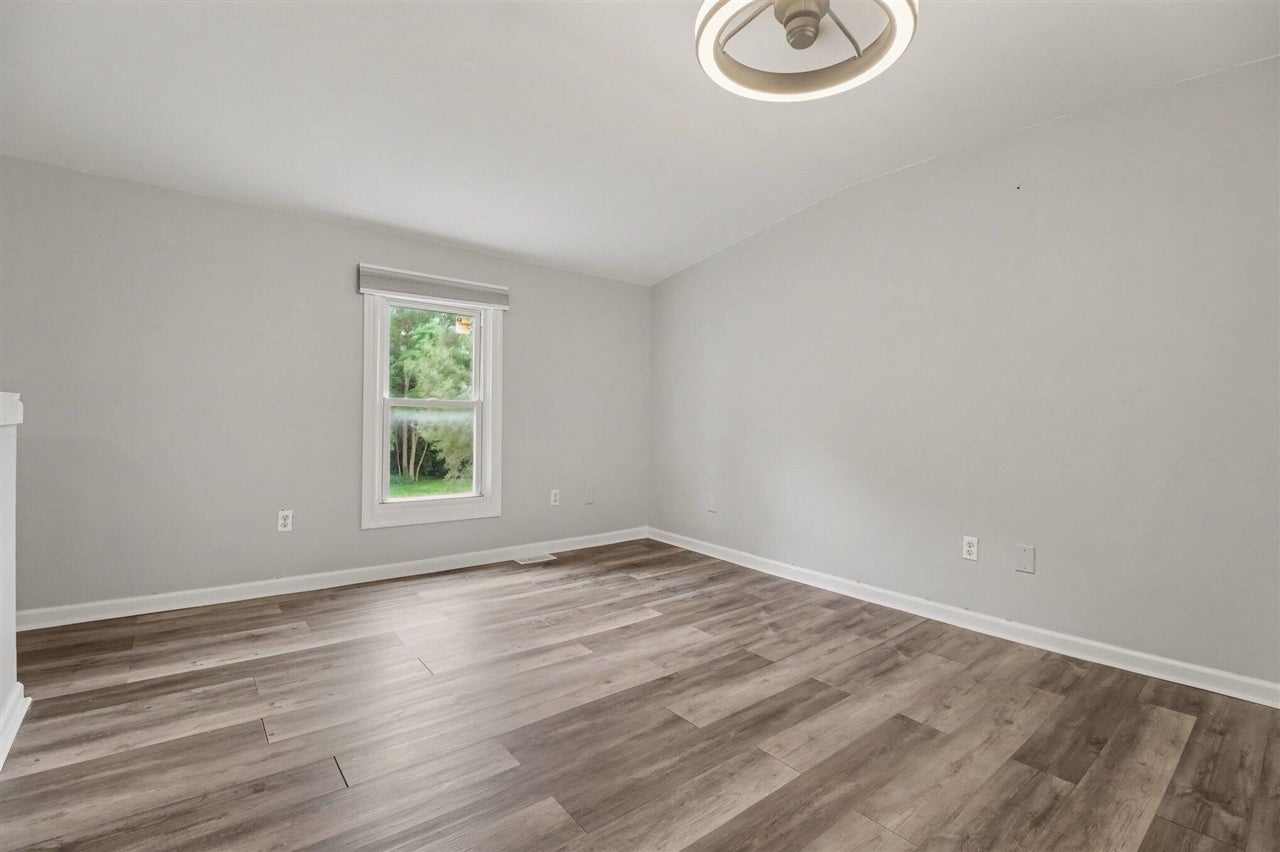 558 Clarkston Road Lake Orion, MI 48362 - Photo 15 of 34 Gallery Image 15
