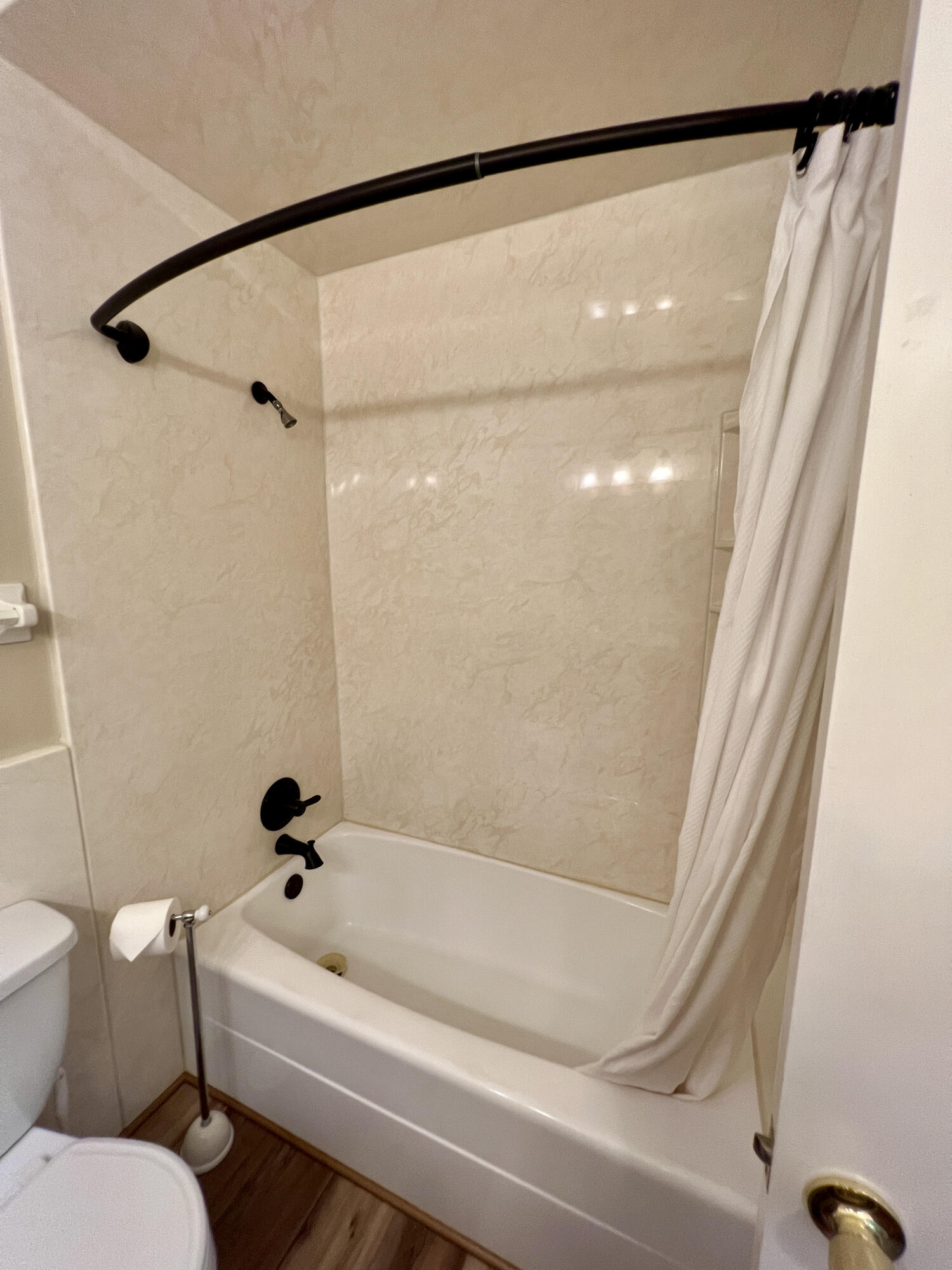 569 Dover Road Lexington, KY 40505 - Photo 41 of 56 78477BED-CBD8-41B6-BE24-BFF37DB7FD75_1_2