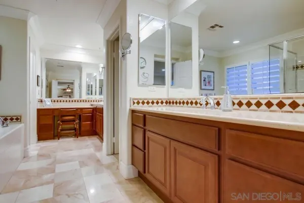 $5,950 | 452 Taylor Drive, Oceanside, CA 92056