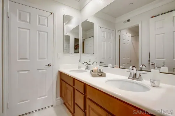 $5,950 | 452 Taylor Drive, Oceanside, CA 92056