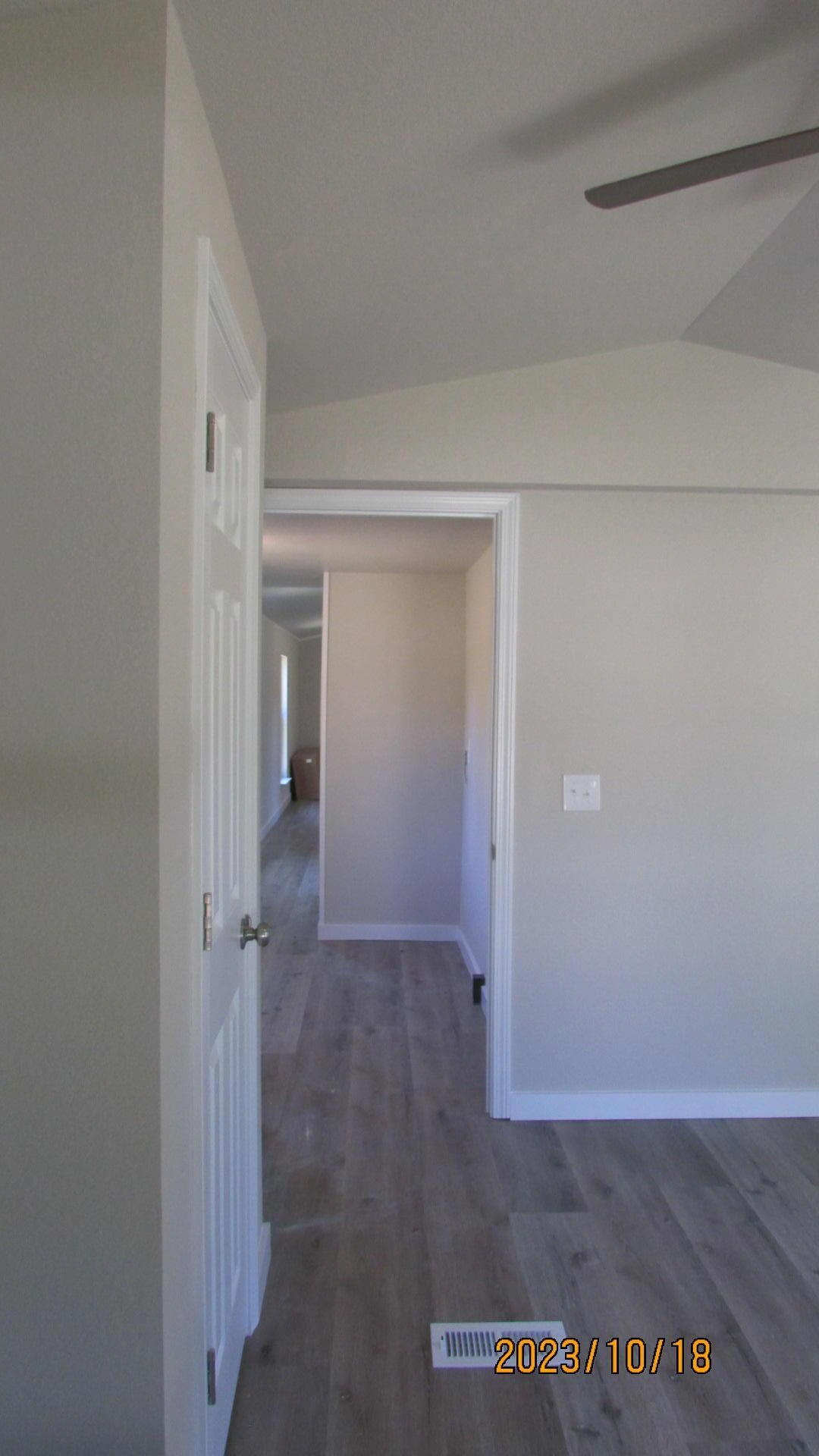 6135 Robin Road Crestview, FL 32539 - Photo 8 of 24 a view of a hallway