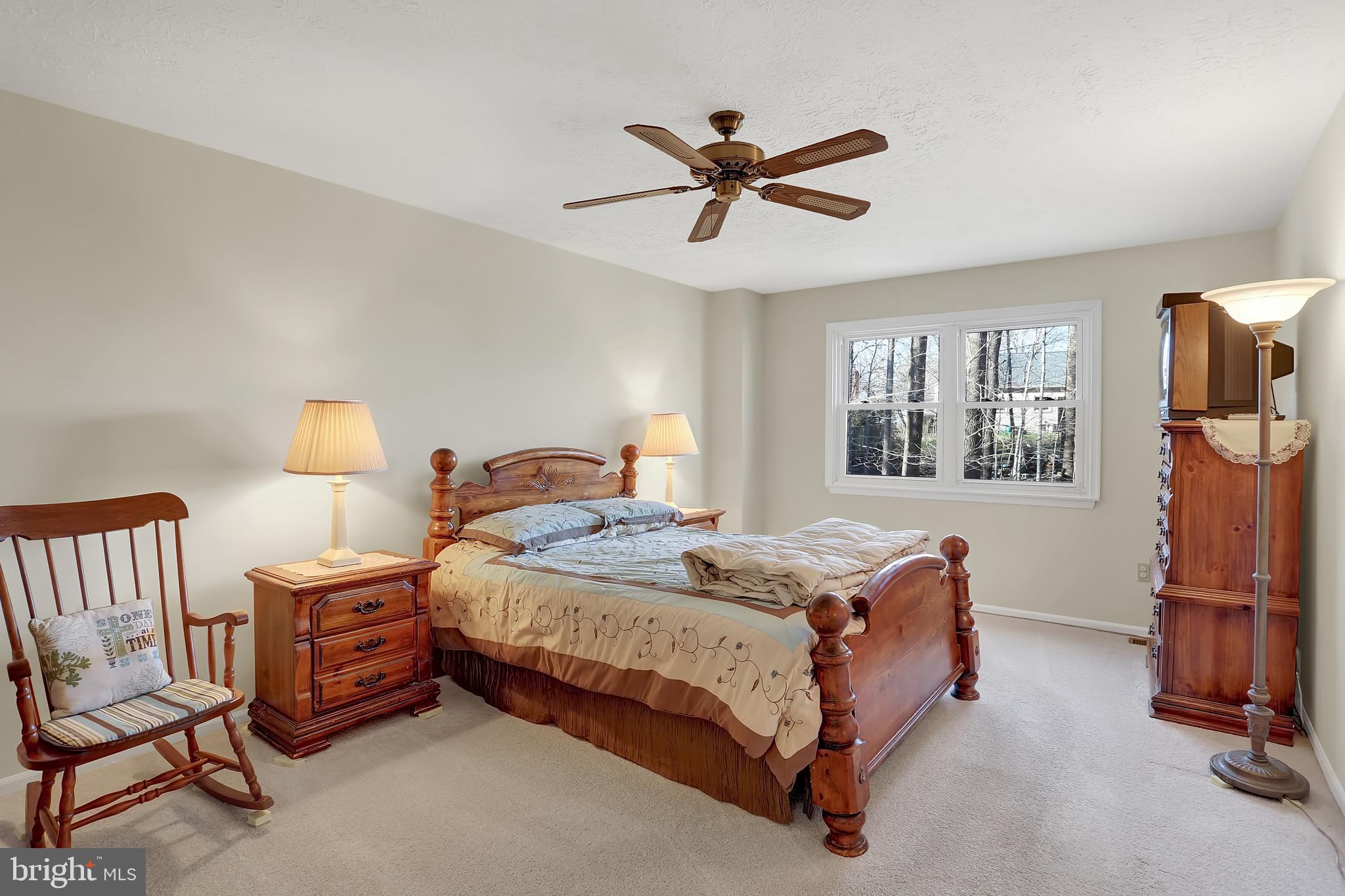 9114 Beachway Lane Springfield, VA 22153 - Photo 14 of 30 Gallery Image 14