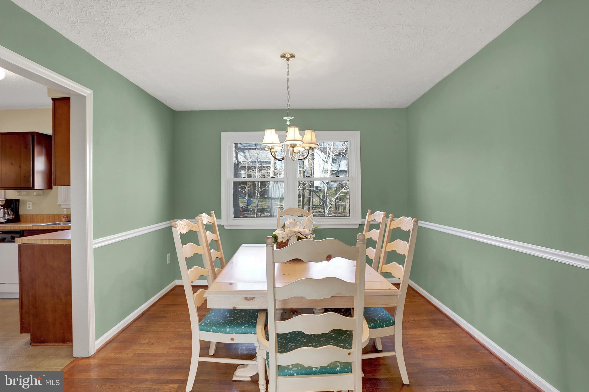 9114 Beachway Lane Springfield, VA 22153 - Photo 9 of 30 Gallery Image 9