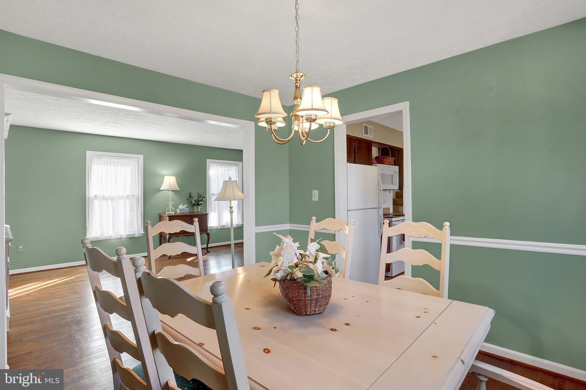 9114 Beachway Lane Springfield, VA 22153 - Photo 10 of 30 Gallery Image 10