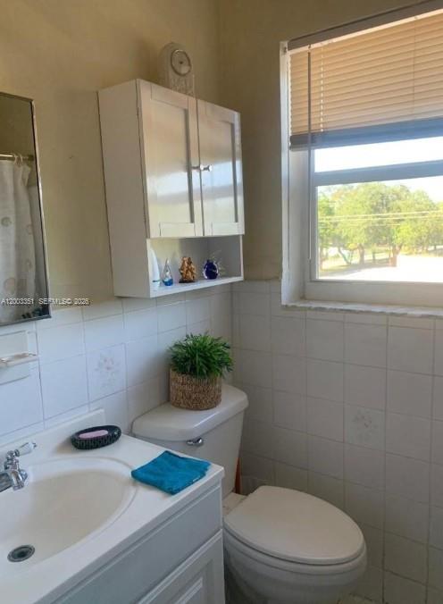 3410 Southwest 11th Street Miami, FL 33135 - Photo 9 of 18