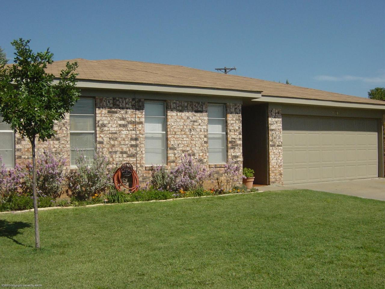 5208 Royce Drive Amarillo, TX 79110 - Photo 1 of 9 front