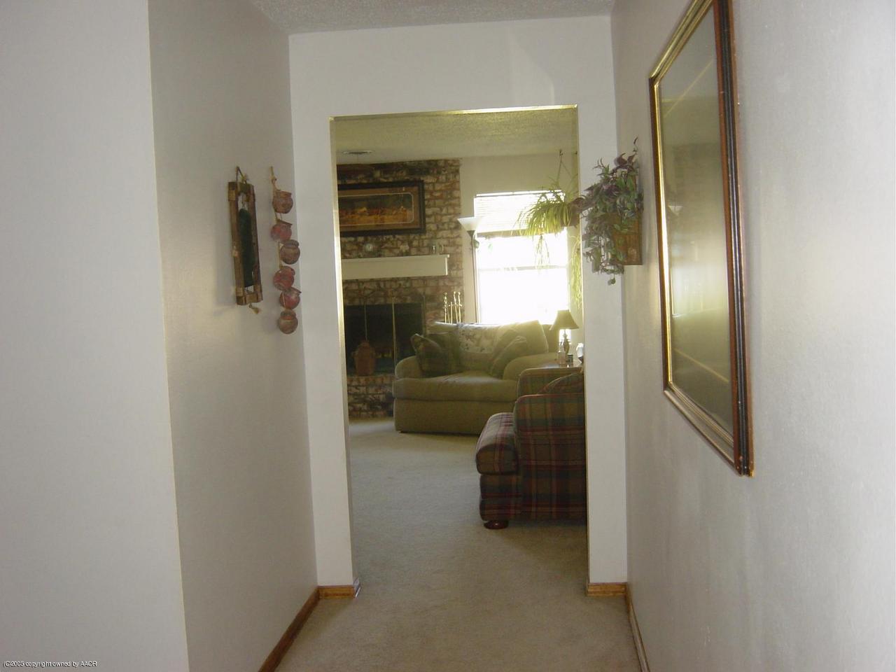 5208 Royce Drive Amarillo, TX 79110 - Photo 3 of 9 entry