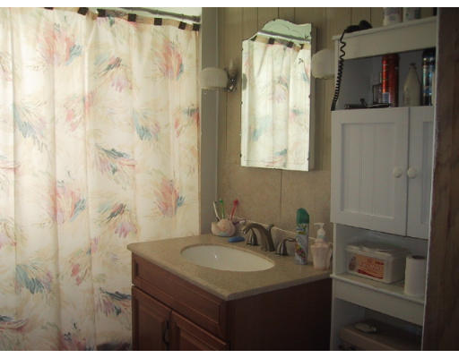 551-553 Springfield Street Chicopee, MA 01013 - Photo 16 of 20 Gallery Image 16