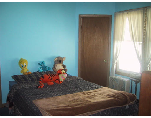 551-553 Springfield Street Chicopee, MA 01013 - Photo 17 of 20 Gallery Image 17