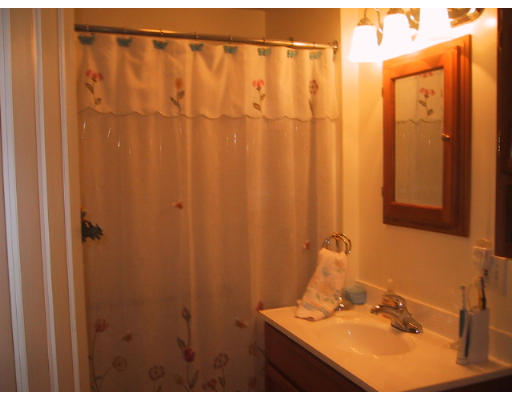 551-553 Springfield Street Chicopee, MA 01013 - Photo 8 of 20 Gallery Image 8