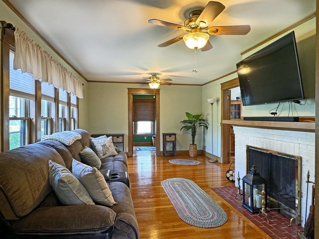 58 Shattuck Street Greenfield, MA 01301 - Photo 13 of 42