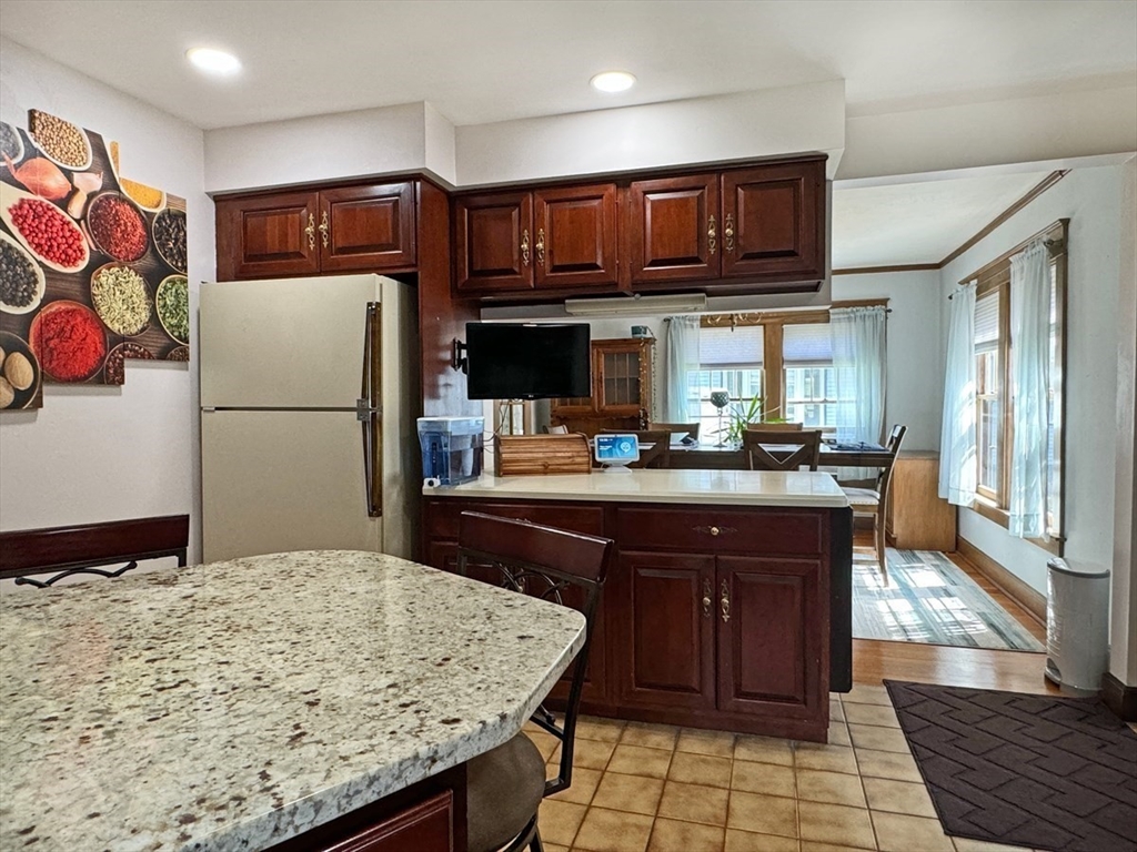 58 Shattuck Street Greenfield, MA 01301 - Photo 7 of 42