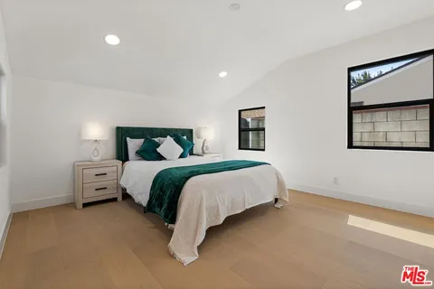 $1,649,000 | 5253 Buffalo Avenue, Sherman Oaks, CA 91401