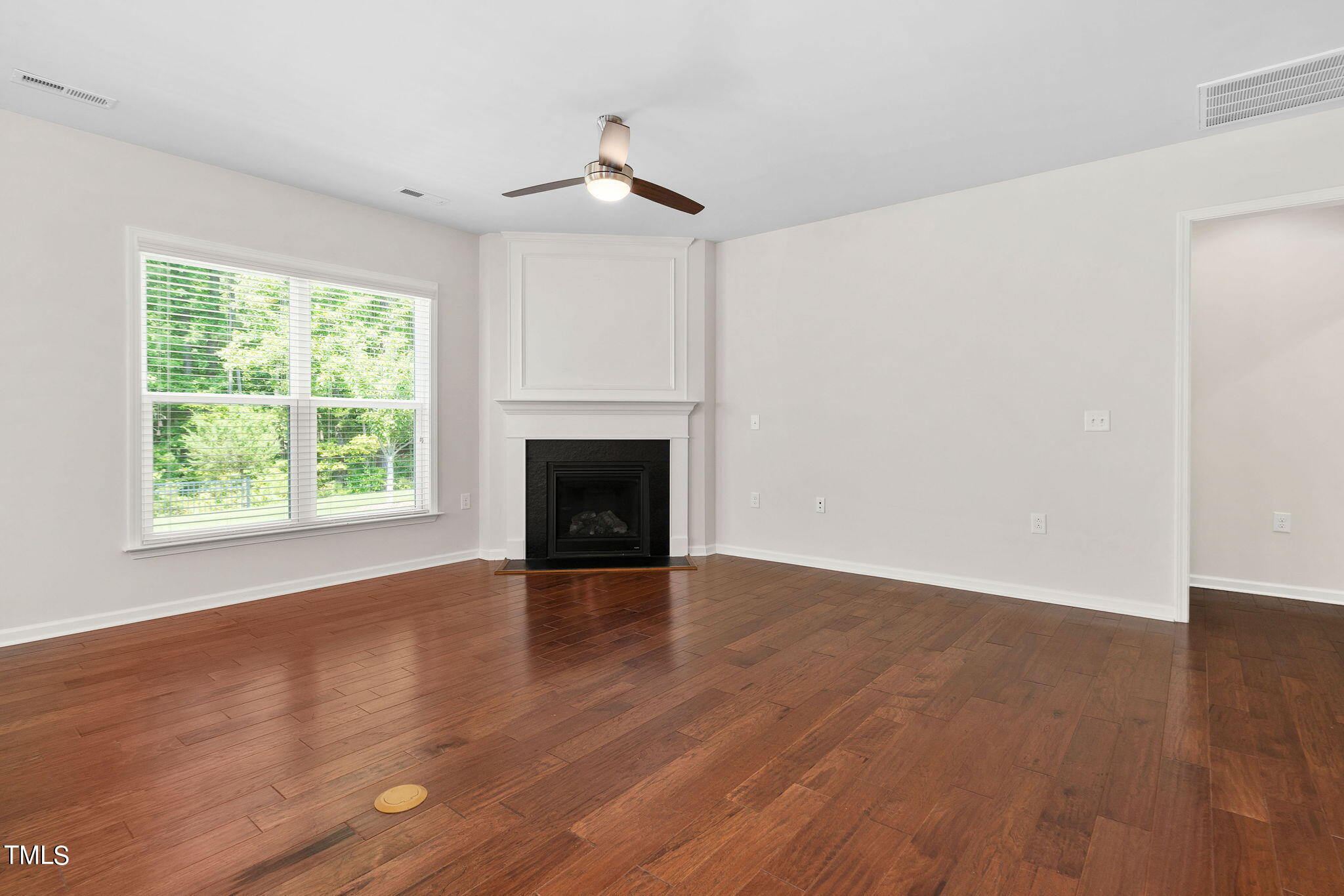 509 Tuttle Road Durham, NC 27703 - Photo 8 of 35 25-web-or-mls-509-tuttle-rd