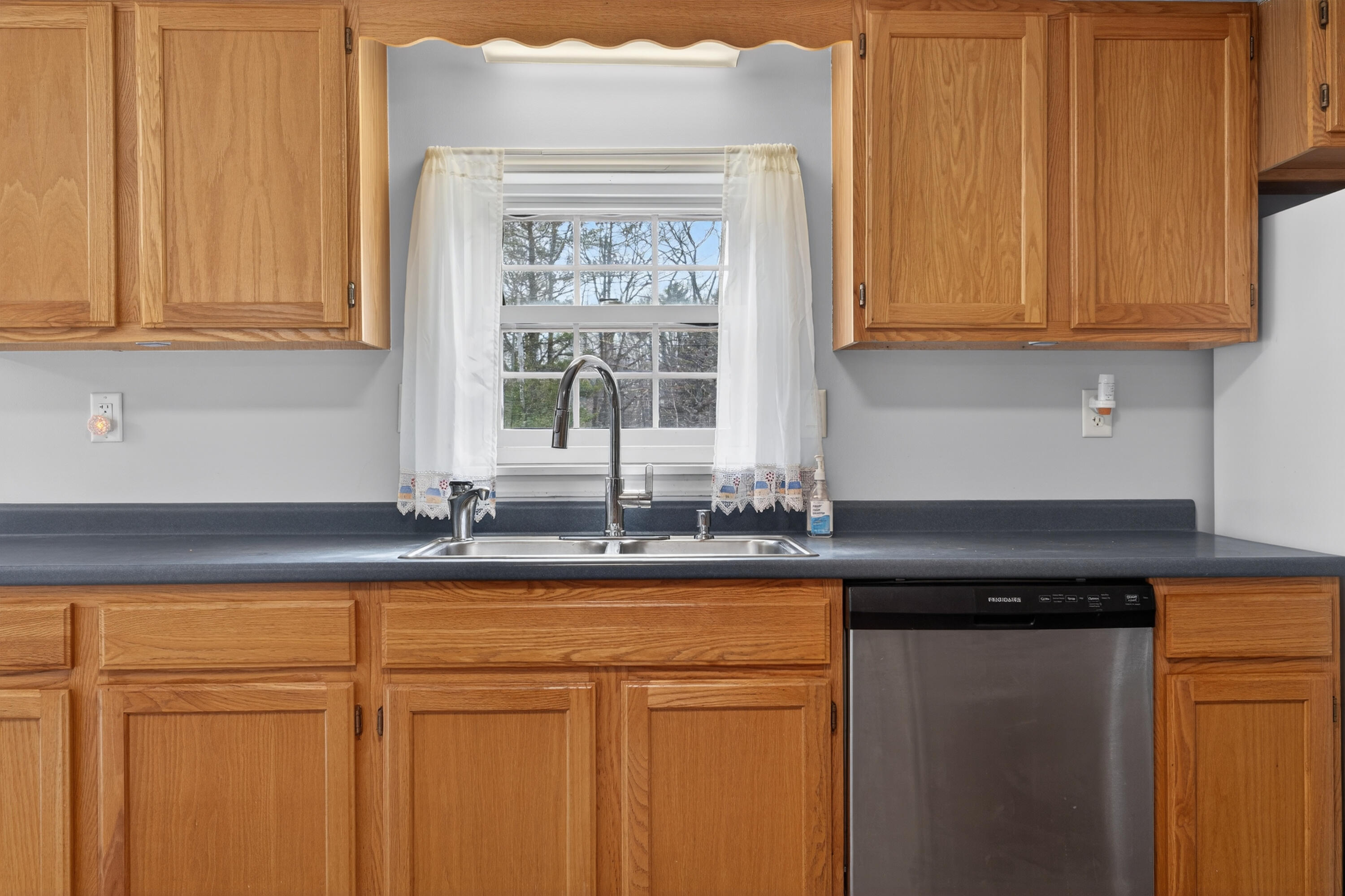 23 Old Post Road Lyman, ME 04002 - Photo 12 of 65 photos_high_resolution_23_Old_Post_Rd_11