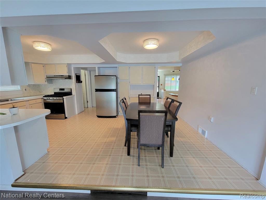 34305 Tyler Drive Sterling Heights, MI 48310 - Photo 11 of 29