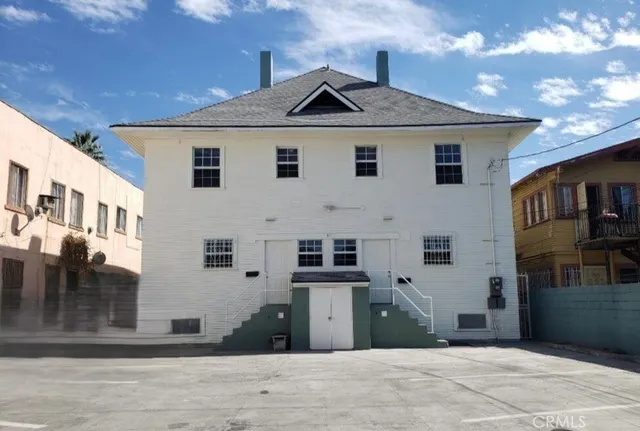 $1,190,000 | 1807 South Bonnie Brae Street, Los Angeles, CA 90006