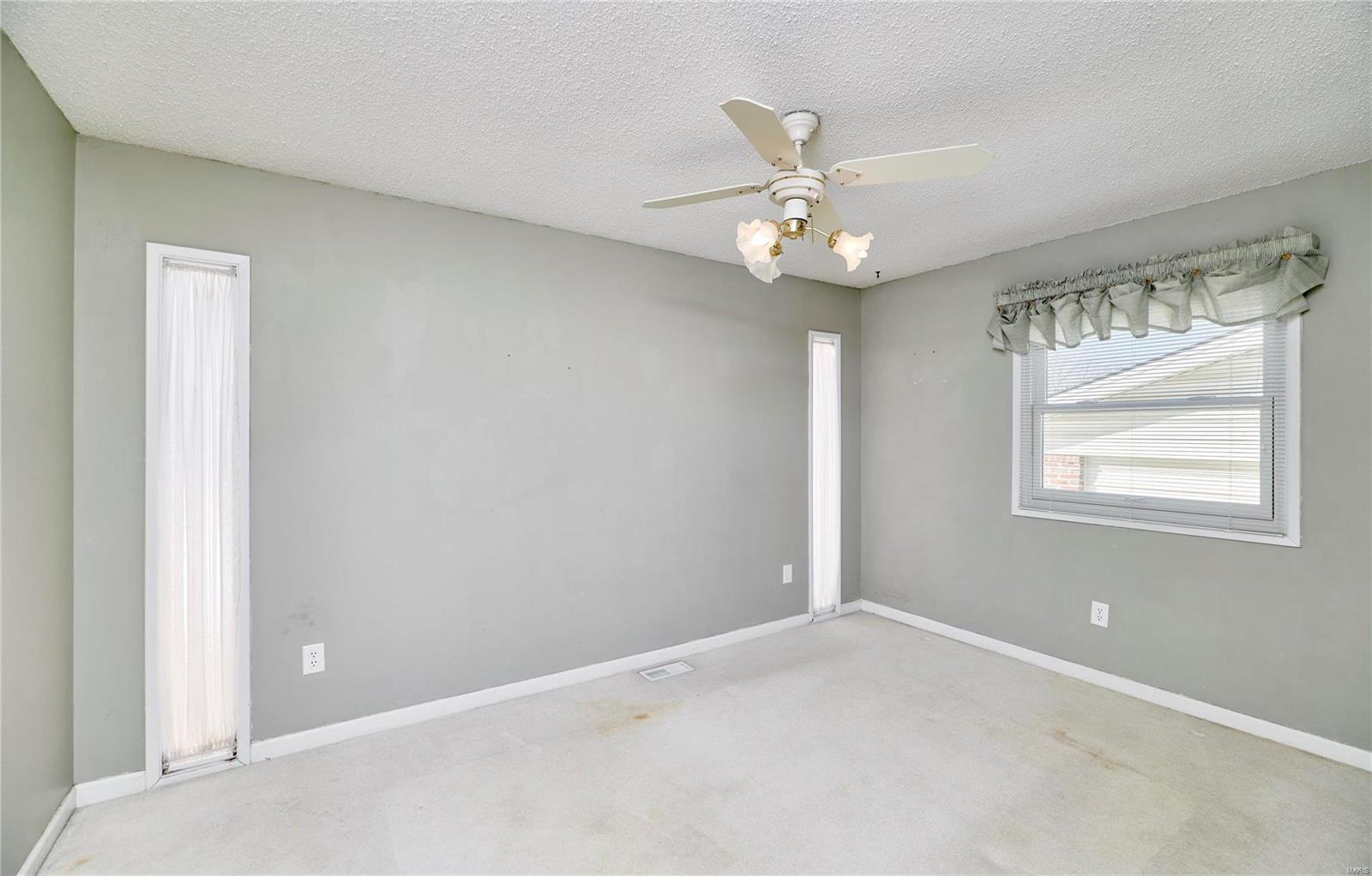 15713 Hill House Road Chesterfield, MO 63017 - Photo 17 of 26 Gallery Image 17
