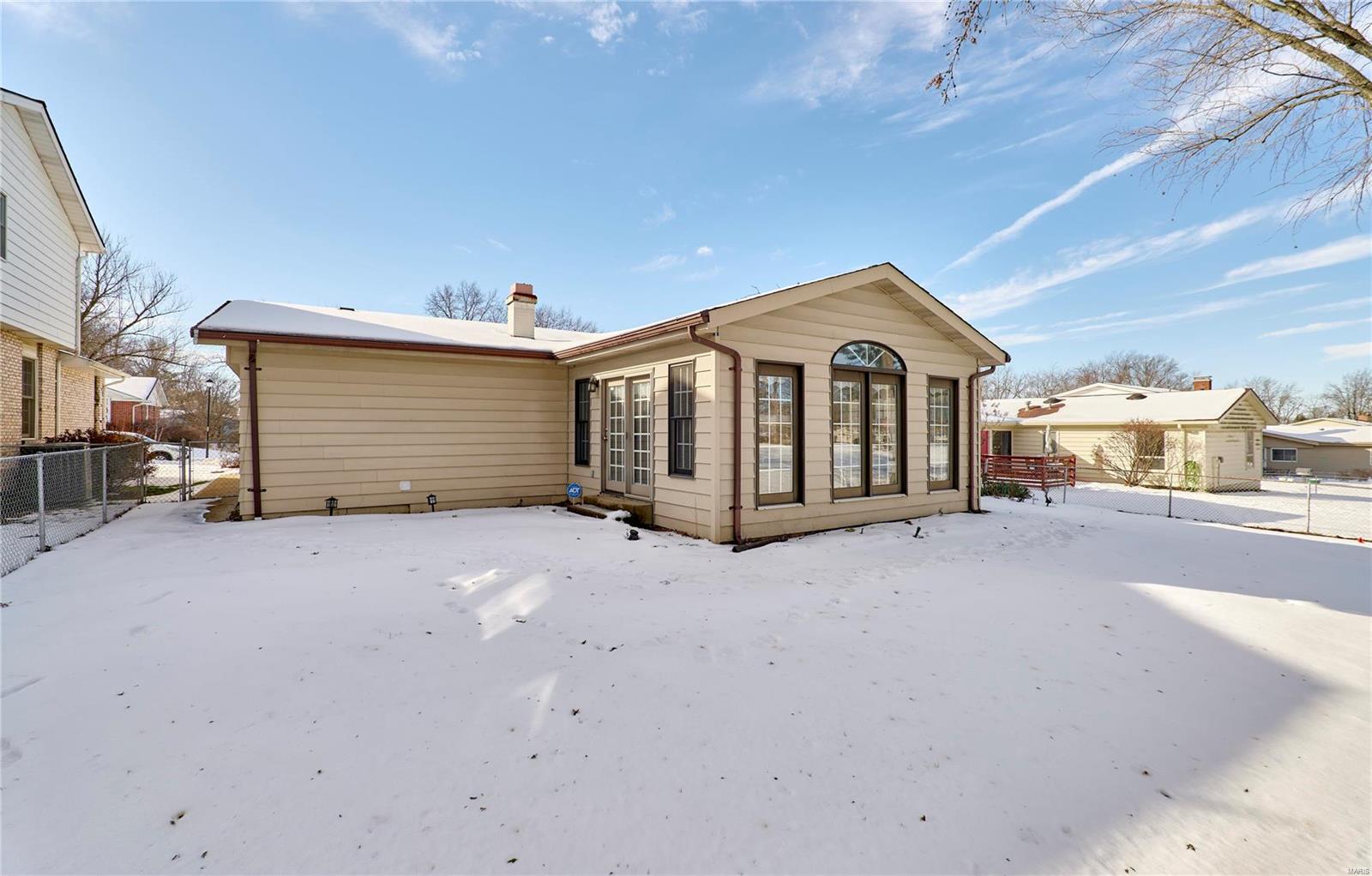 15713 Hill House Road Chesterfield, MO 63017 - Photo 25 of 26 Gallery Image 25