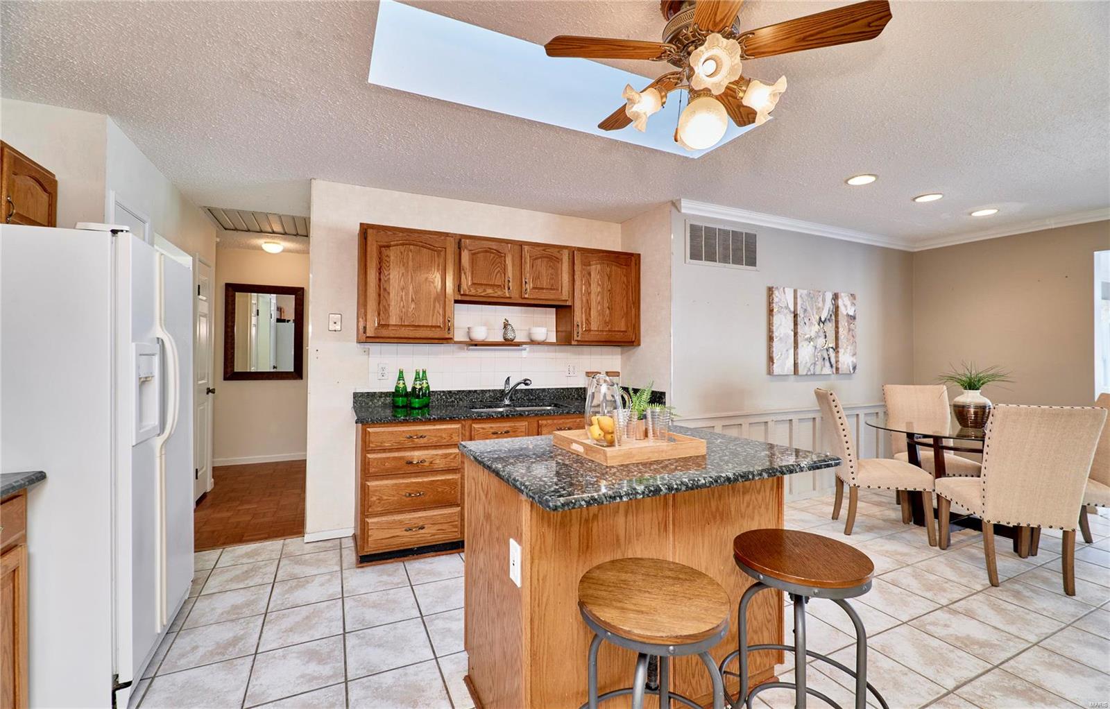 15713 Hill House Road Chesterfield, MO 63017 - Photo 8 of 26 Gallery Image 8