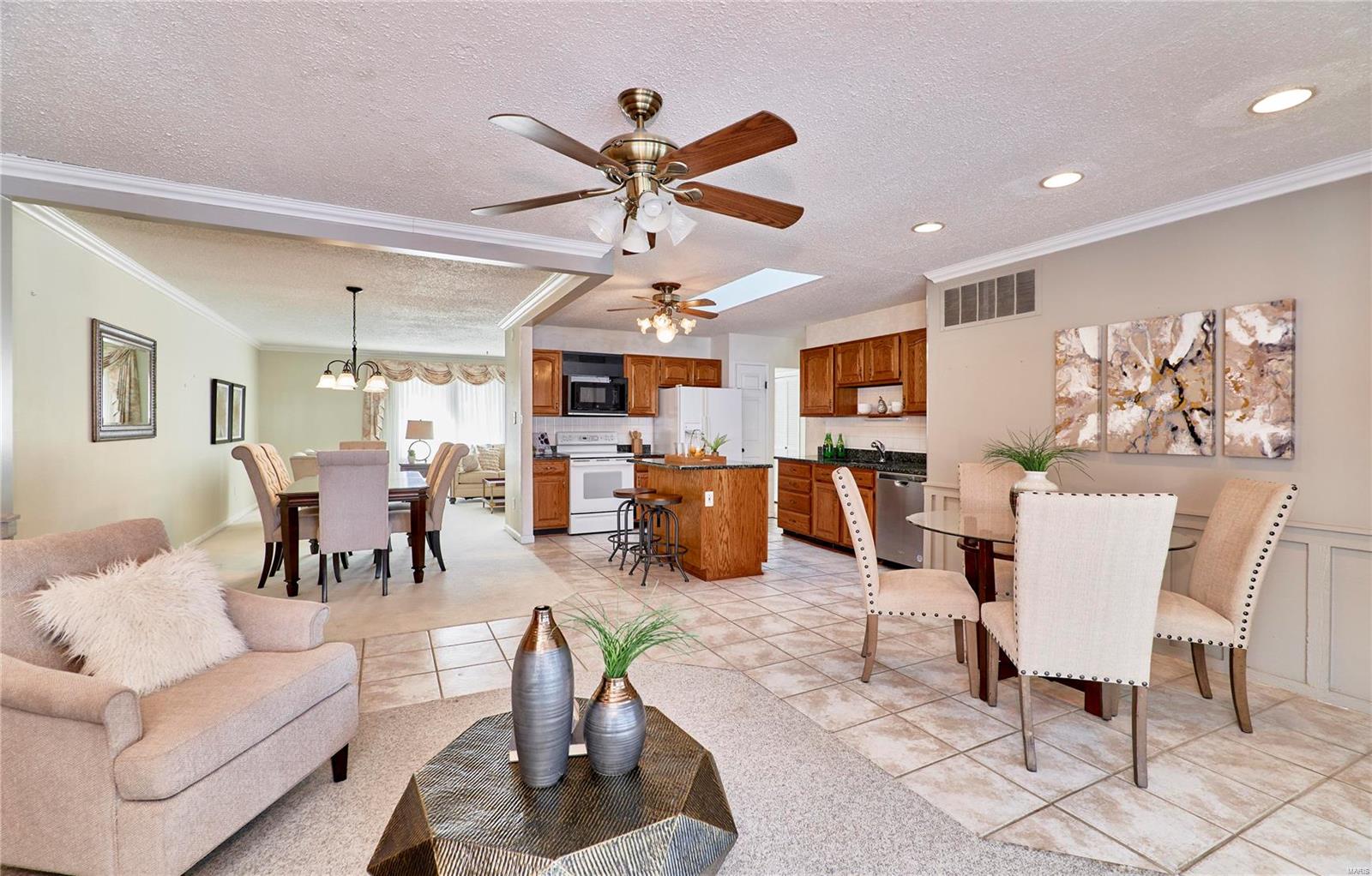 15713 Hill House Road Chesterfield, MO 63017 - Photo 10 of 26 Gallery Image 10